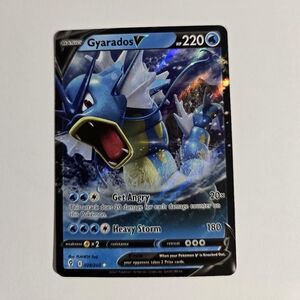 Gyarados V Pokémon Card